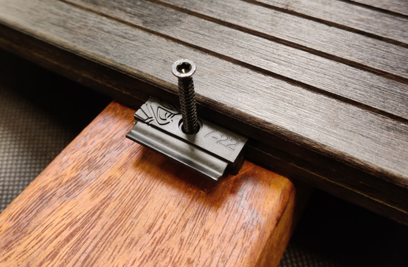 Fastener clip for decking COBRA 7 22